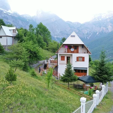 Alpbes Theth بيت ضيافة